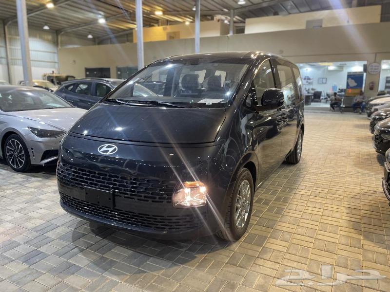 Hyundai Staria 11-Seater Diesel 202563500724360193112