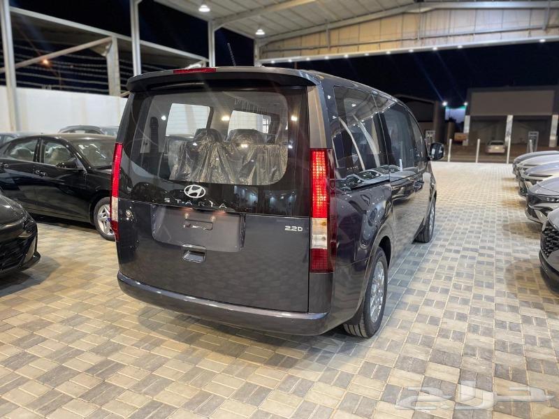 Hyundai Staria 11-Seater Diesel 202563500724360193113