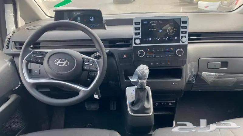 Hyundai Staria 9-Seater Diesel Automatic 202563498893053314113