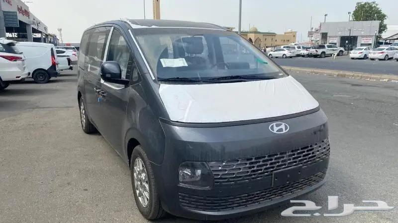 Hyundai Staria 9-Seater Diesel Automatic 202563498893053314112