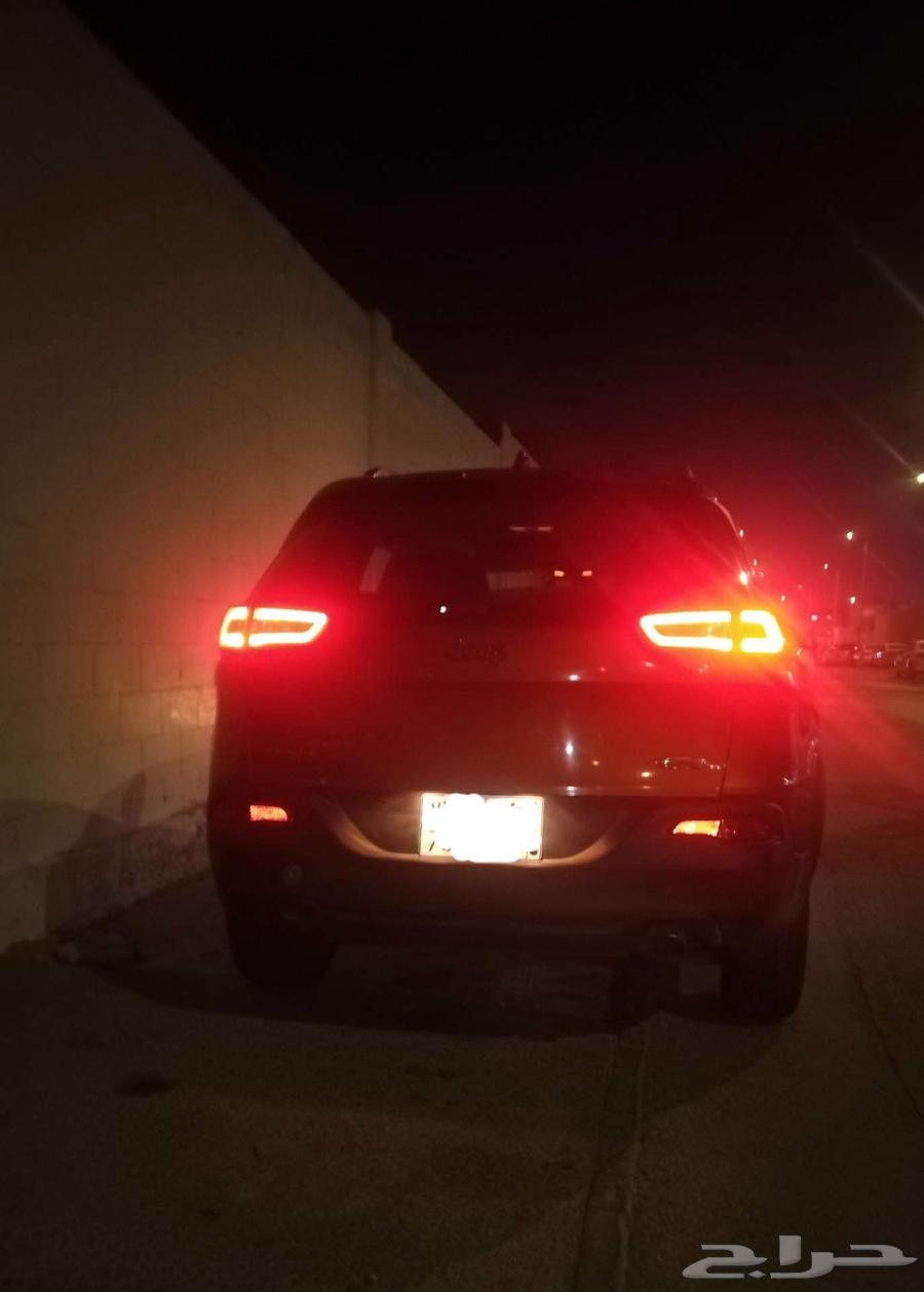 Jeep Cherokee Longitude 2014 user shot with less than 100 on the odometer63499663188098111