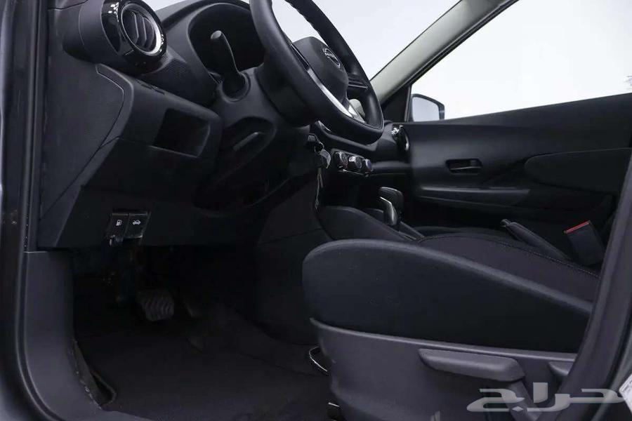 Nissan Kicks Standard Model 2024, and half option is also available.63497718569091114