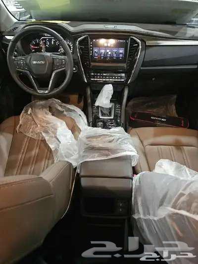 Isuzu MUX 2024 Full Option63492778105346113