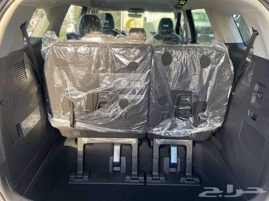 Kia Carnival 2025 model, standard, 141,450 with tax63488335114626112
