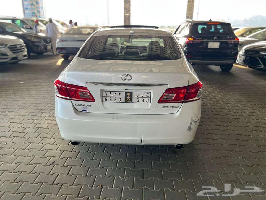 Lexus ES 201063487902024962113