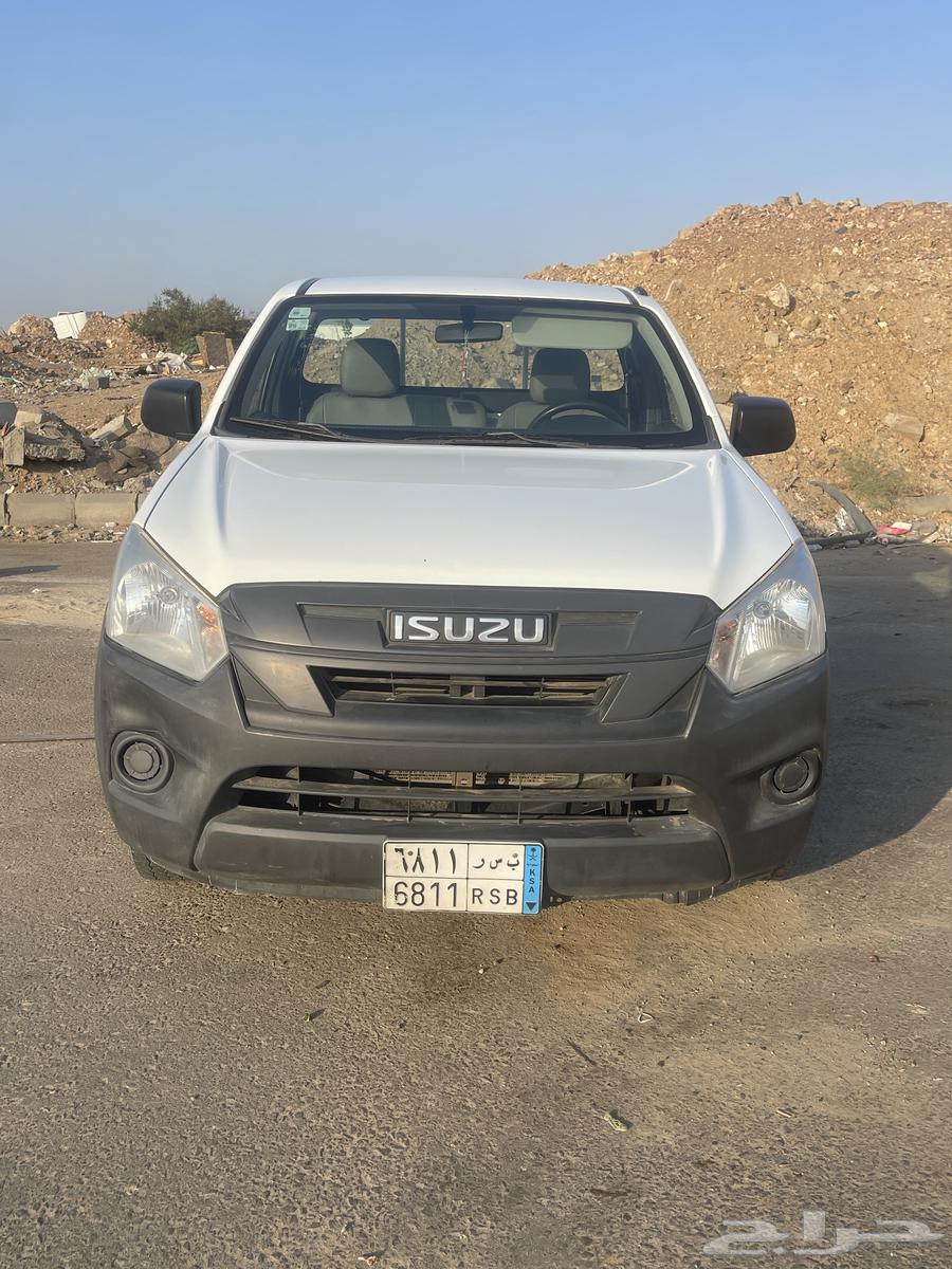 Sold Isuzu 2020 model, body and agency63484336547075112