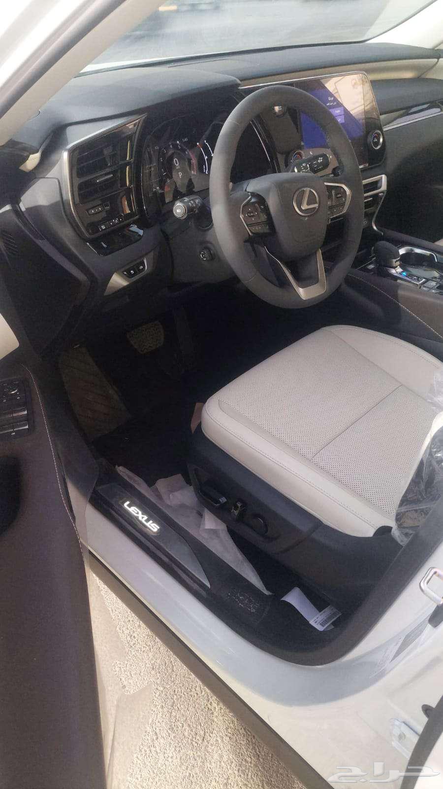 لكزس RX 350 AA ستاندر خليجي 202463482111199233113