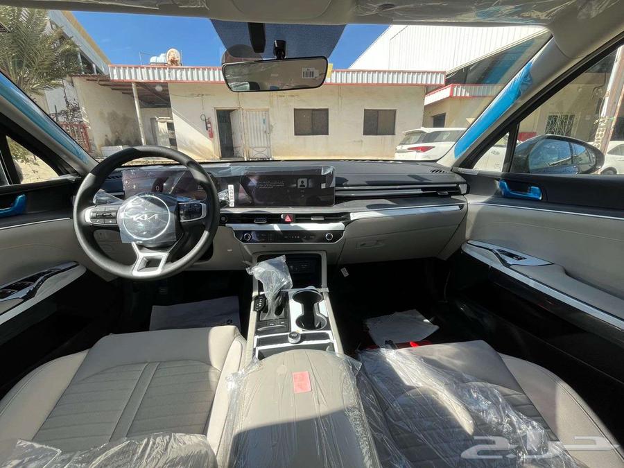 Kia K5 2500 cc 2025 Al Jabr Gray and White63485746292738112