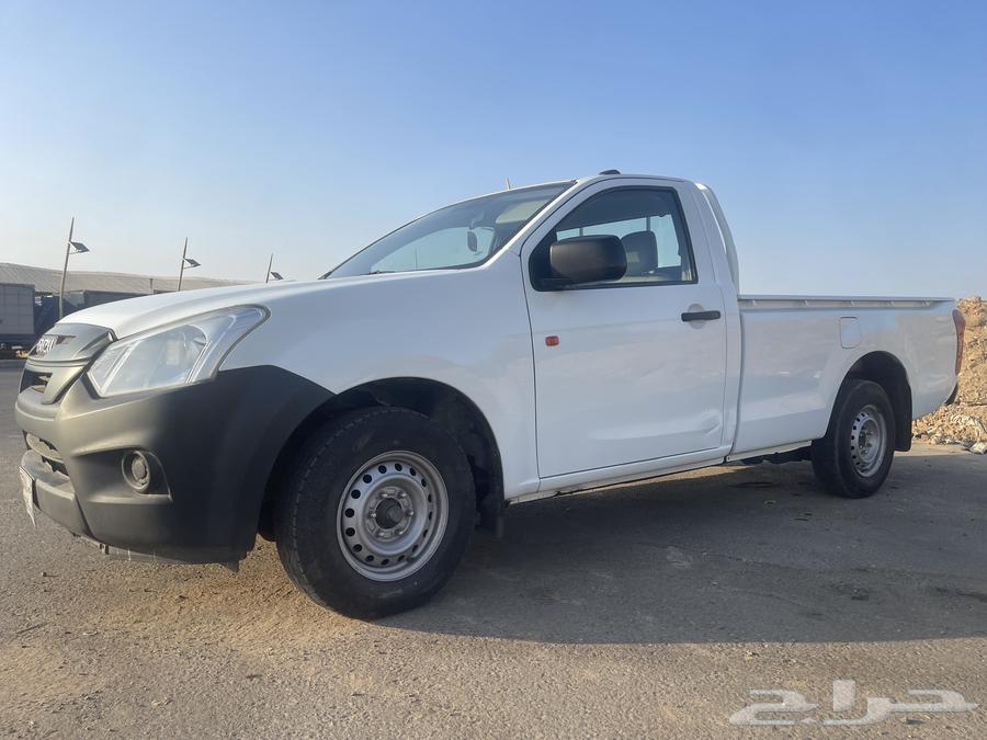 Sold Isuzu 2020 model, body and agency63484336547075114
