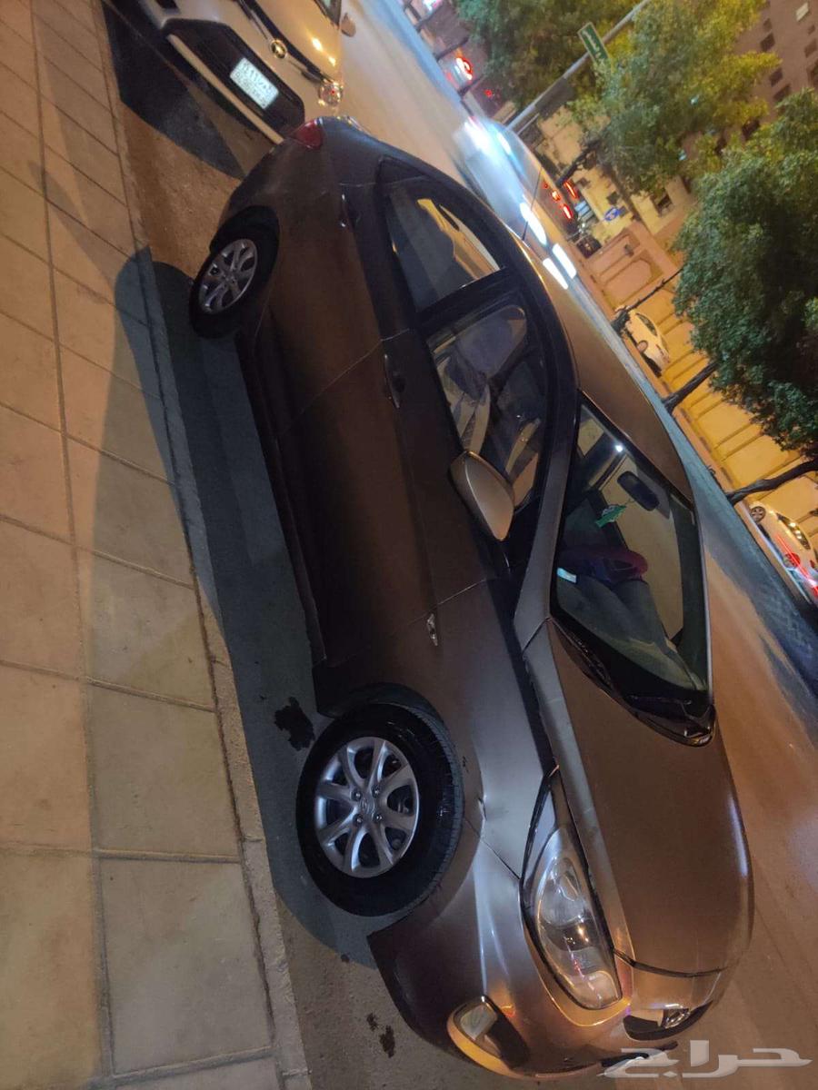 Hyundai Accent 2014 - For Sale - SAR 18,000 - Well Maintained.63477682032130114