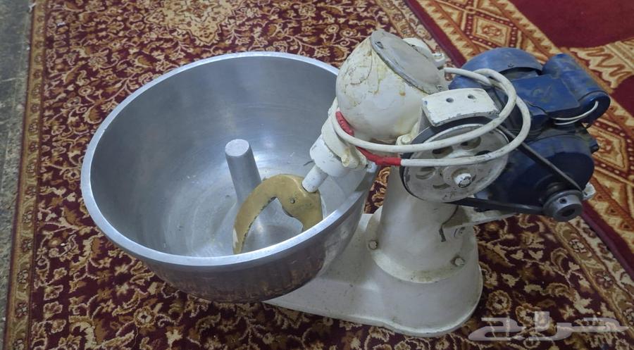 The large mixer has been sold to someone who used it little.63275581558274112
