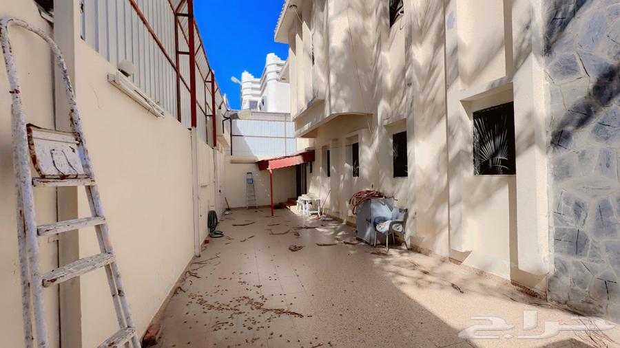 For sale: a two-story building in Abha - Al-Sharqiyah63006859653634113