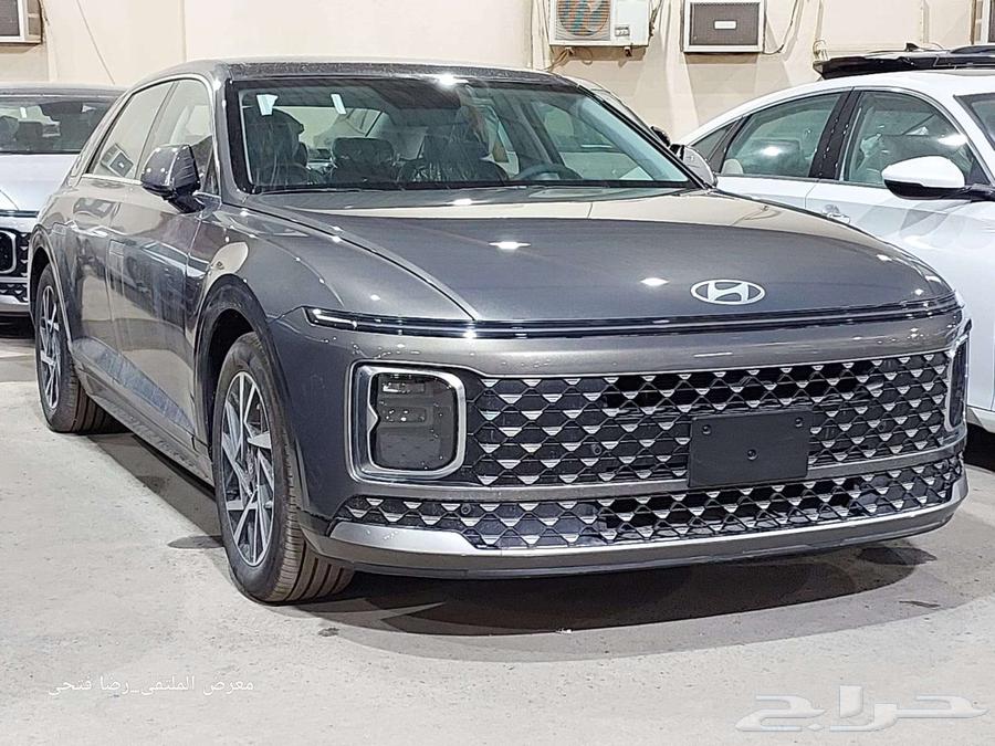 Hyundai Azera 2025 _ Multiple trims _ Distinctive colors63478401710722112