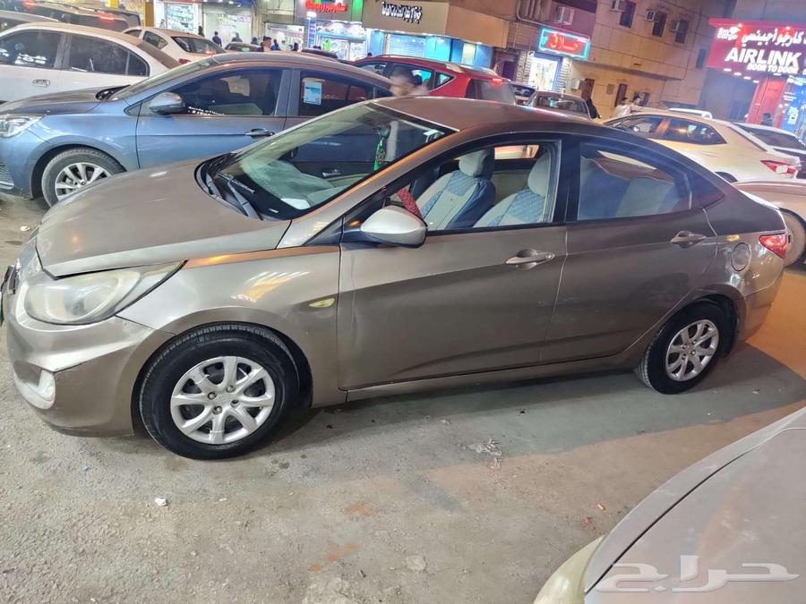 Hyundai Accent 2014 - For Sale - SAR 18,000 - Well Maintained.63477682032130113