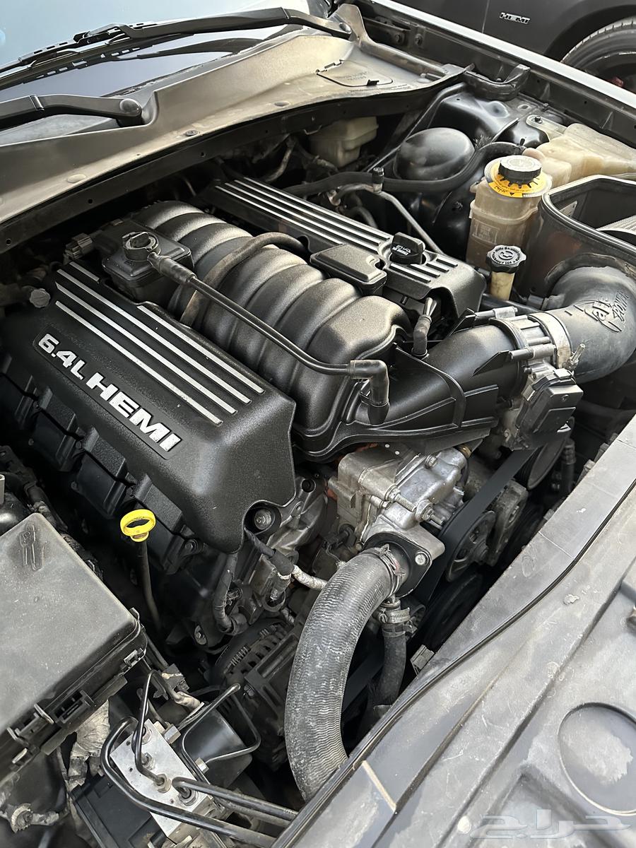 Chrysler SRT 6.4 Masha 180 and above63474641537665114