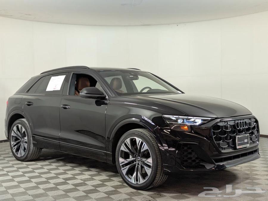 Audi Q8 2024, almost new63470100529155111