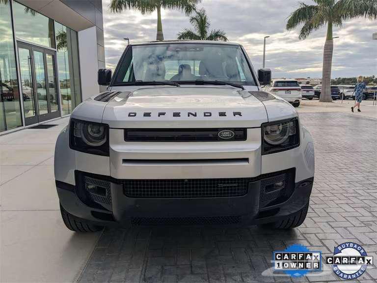 Land Rover Defender 90 2023634701930044171111