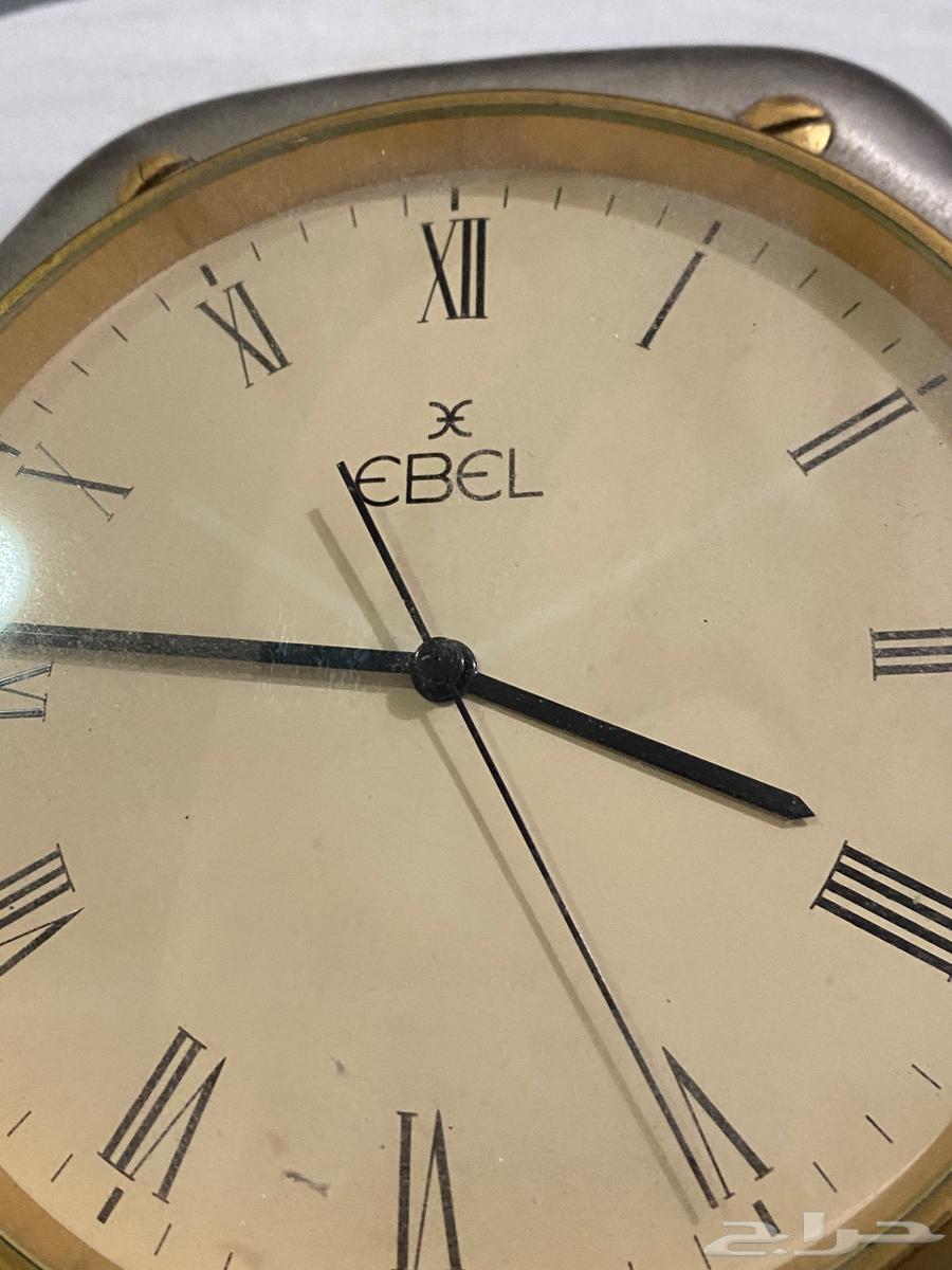 A special office clock provided by the company for agents throughout the year63268613697281114