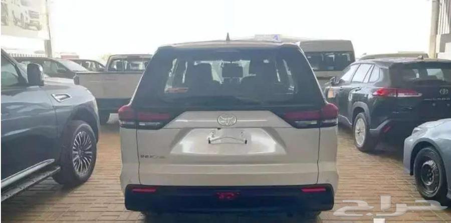 تويوتا انوفا بنزين GL 202463470180425857112