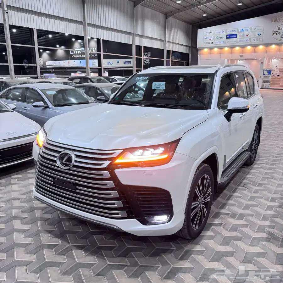 لكزس بي بي 2025 ورد الساير63470188941187111
