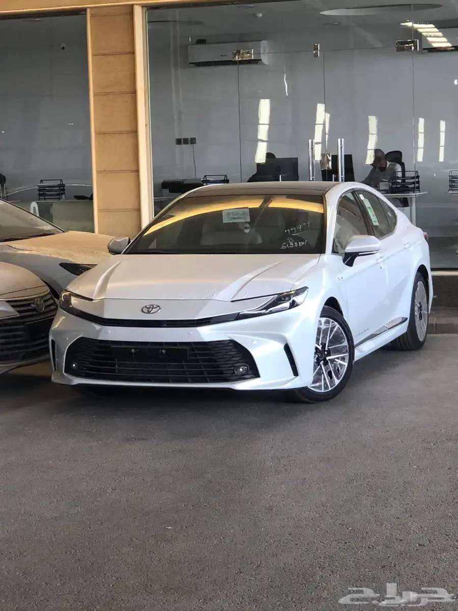 كامري LE هايبرد فتحة بانوراما 2025 بقسط 1900 لدى الحسن634347738959371116
