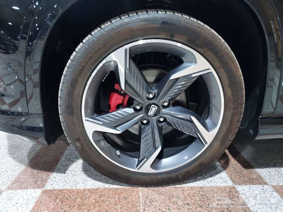 بيستون بي B70S 2.0 ليموزين 2023- كورنيش63470252595075113