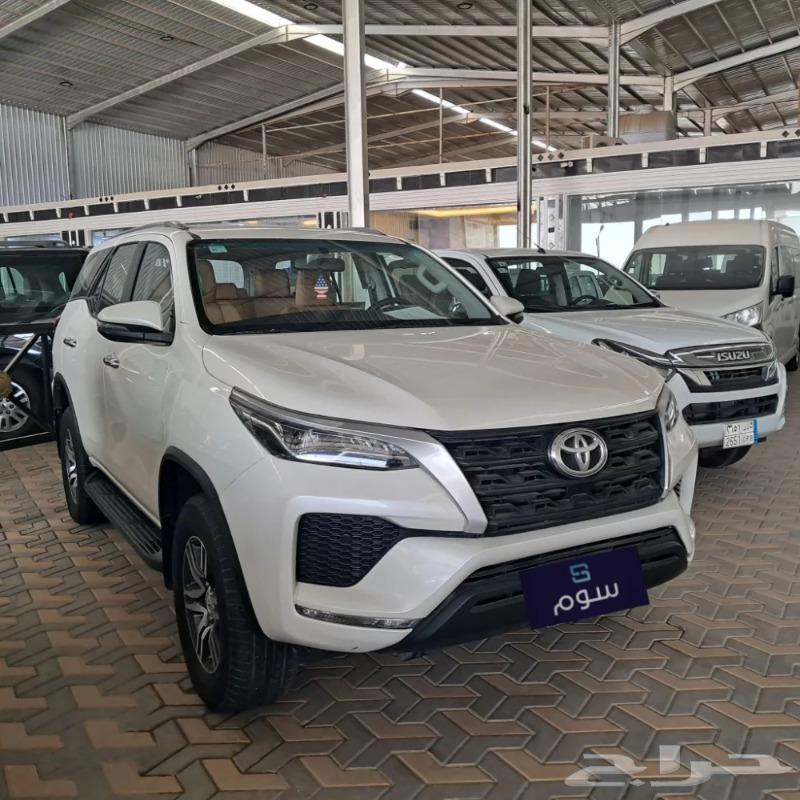 Toyota Fortuner Standard 2022 White Automatic Cash or Financing63429358551810111