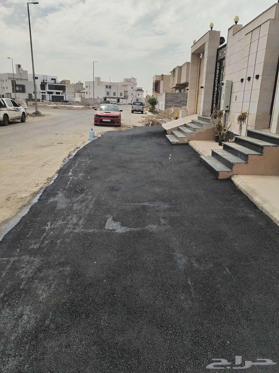 Asphalt works and car parking marking63007342449793111