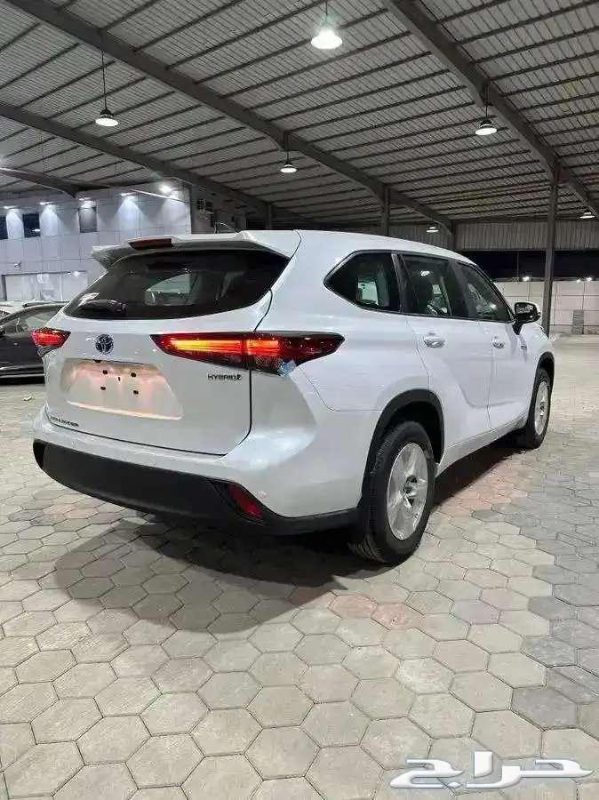 Toyota Highlander LE Standard without Double 202463007537363457114