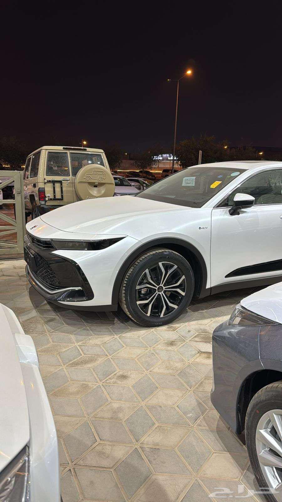 Toyota Crown Premium 2025 available at Ramez Dubai Motors63428248502658112