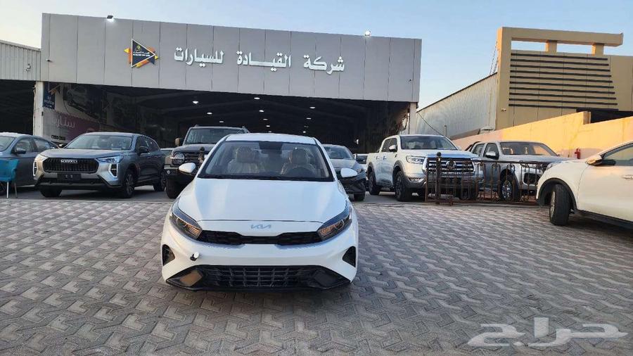 كيا سيراتو استاندر ماكينه1.6عروض وتخفيضات القيادة للسيارات63423882672386111