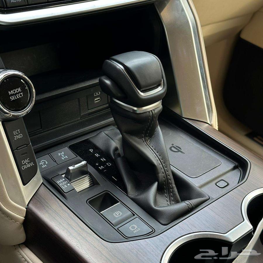 Jeep Wrangler Sahara 2023, year-end offers at a price of 189,00063423267342082112