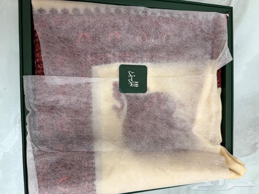 A new premium type of Kashmiri shawl63257879289858111