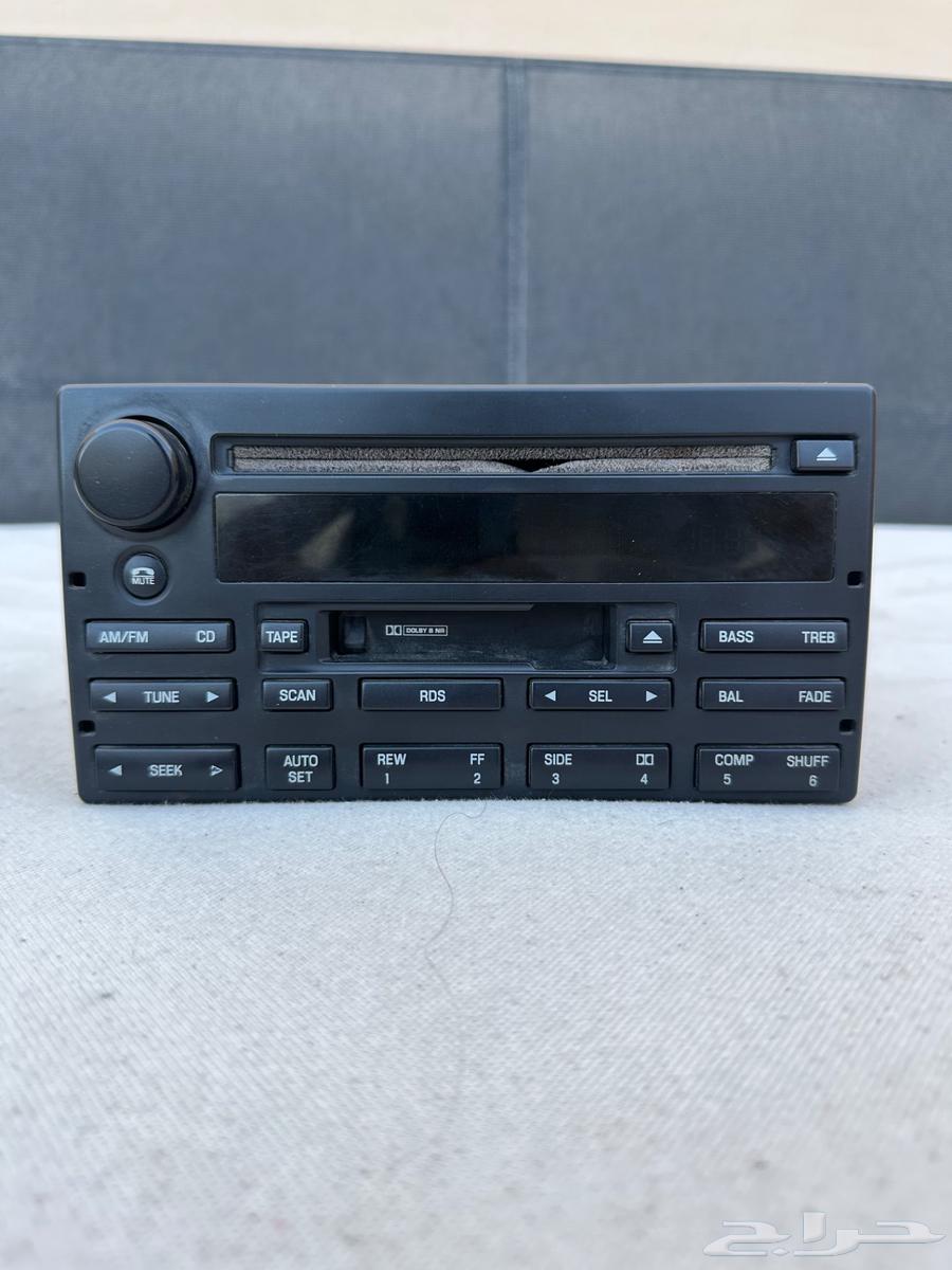 Ford Victoria Marquez player compatible with 2000 models and up63416889948289116