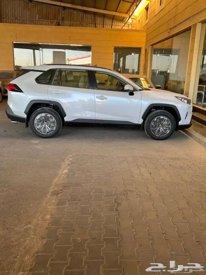راف فور XLE مكينة 2.5 بنزين بريمي 2025 بقسط 1750 لدى الحسن63414259002499114