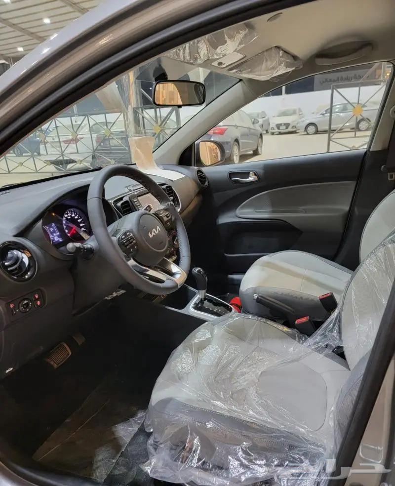 Kia Picanto without opening hole63413439196802112
