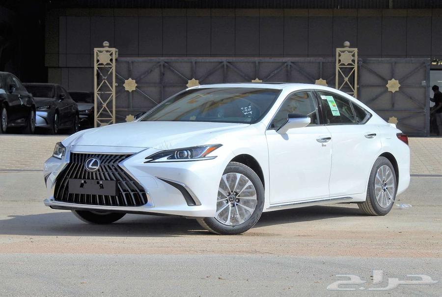 Lexus ES300h 2024, remote start, side steps, 17350063414508883843113