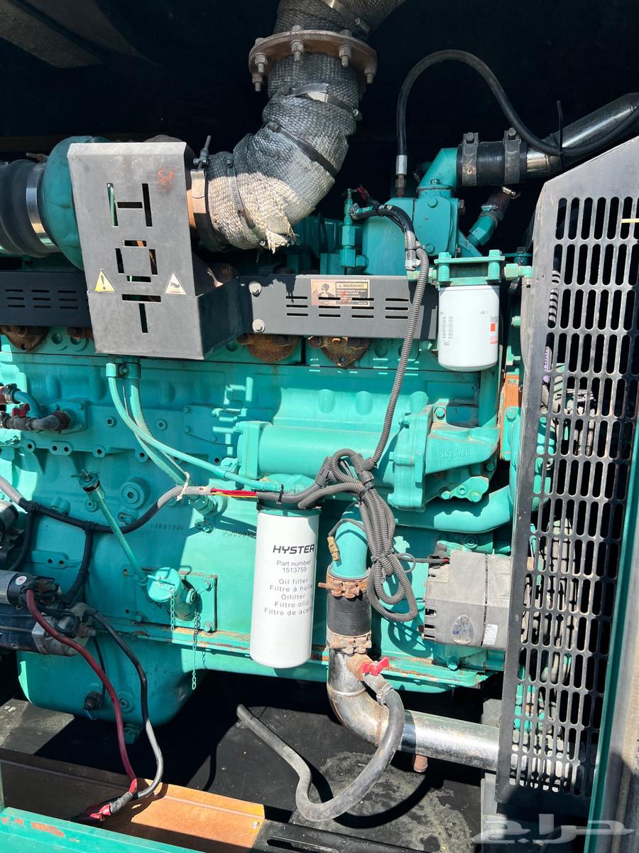 300 kVA pure output Cummins generator, model 201463251037509250112