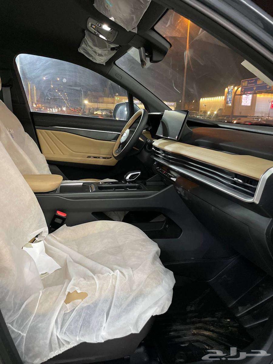 جيلي اوكافانجو 2024 نص فل 75900 بضريبة63409789472514113