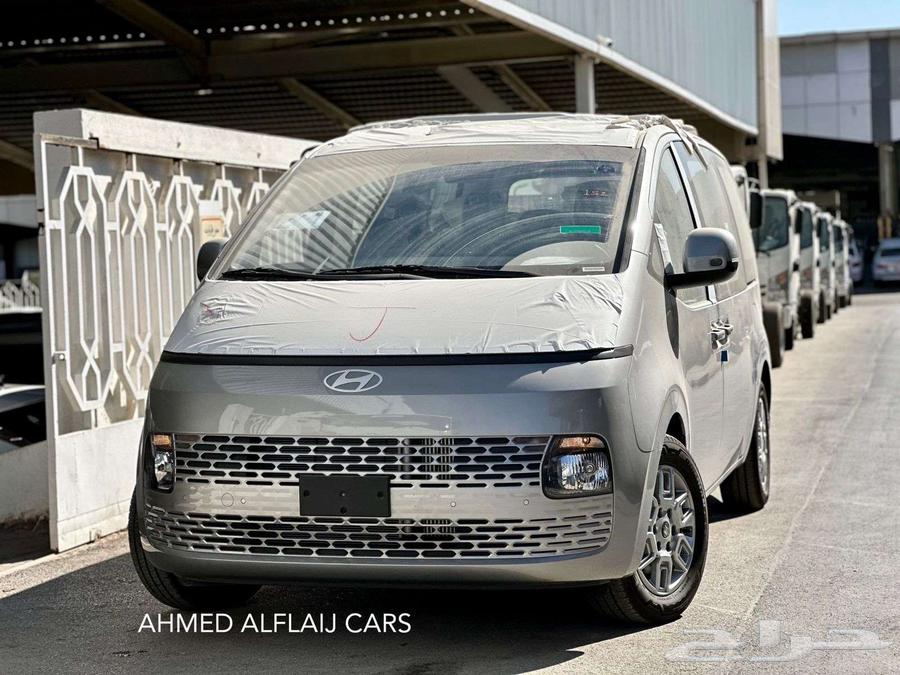 Hyundai Staria 2025 diesel 9-seater automatic transmission in multiple colors63410105226754111
