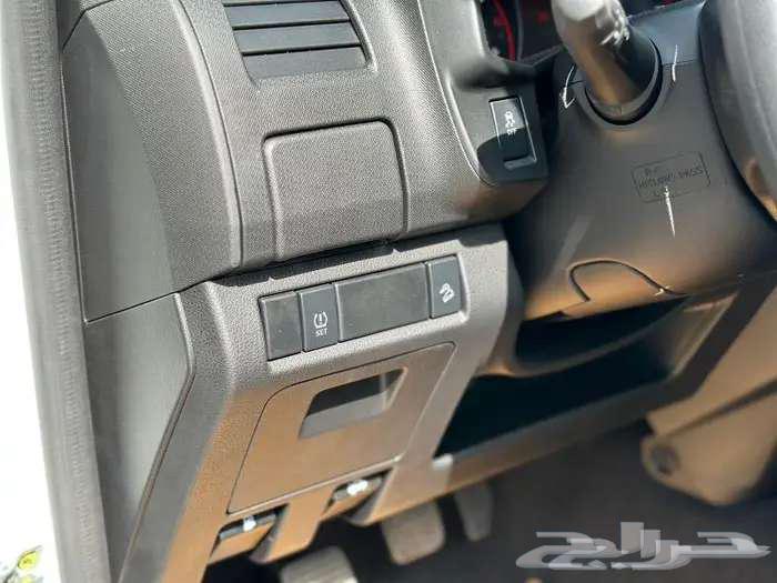 Isuzu D-Max 2025, two grilles63405556037249112