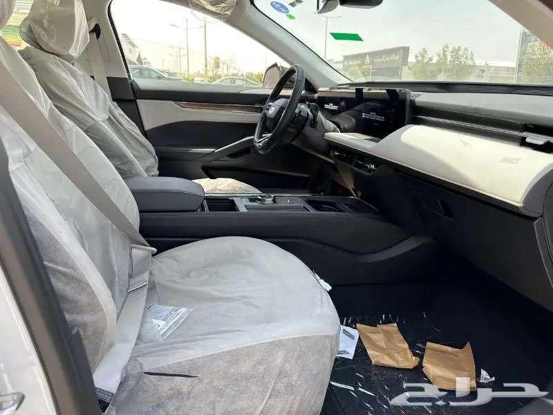 Ford Taurus Titanium 2025, Saudi, cash and installments63405424290563114