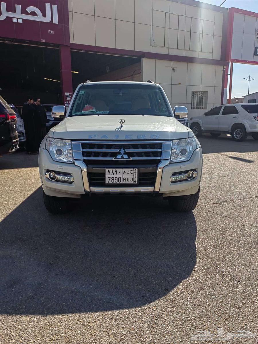 متسوبيشى باجيرو 3500 موديل 2017 نظيف63407501526785114