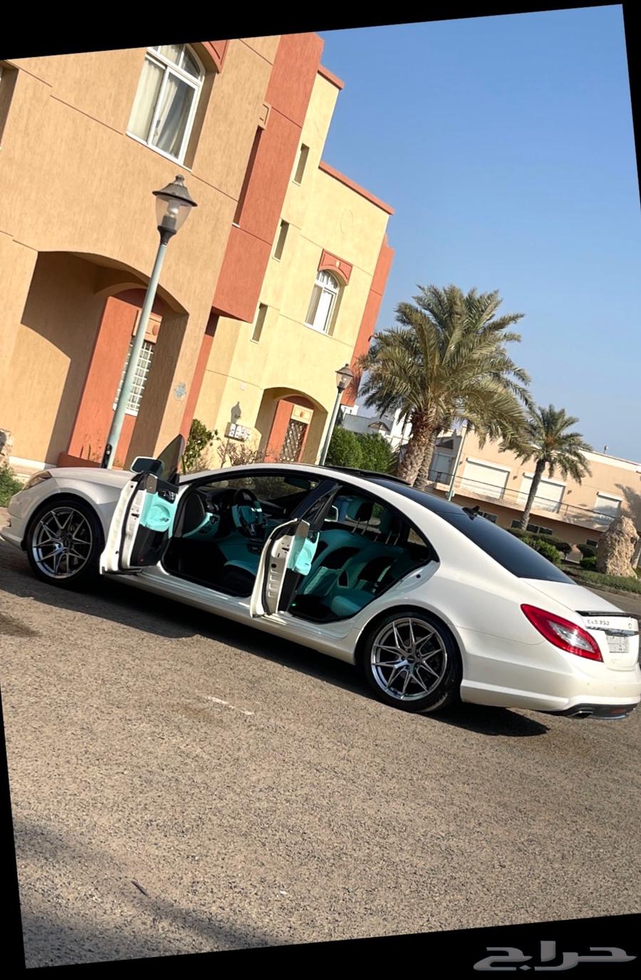 Marriage connections and private trips63008072744450112