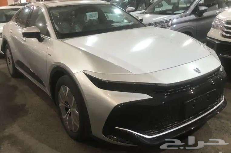 تويوتا كراون بريميوم 202563008283920643113