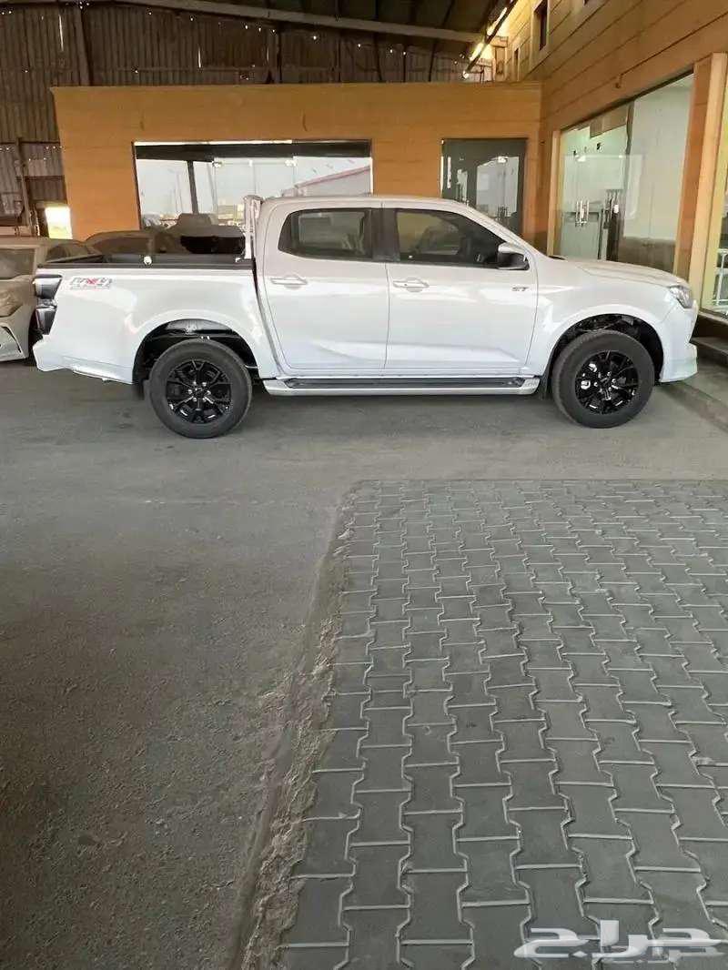 Isuzu G-Max Full Double GT Diesel Automatic 2023 with installment of 1850, Al-Hassan63377546857091114