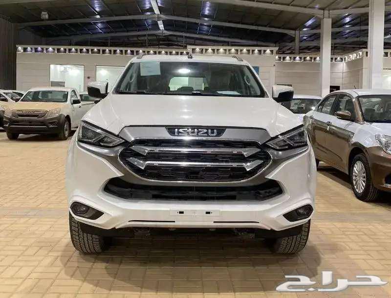 Isuzu MU-X 2023 Saudi63379280811138113