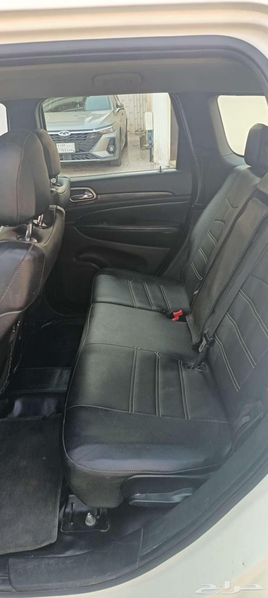 Grand Cherokee 201163378363335043112