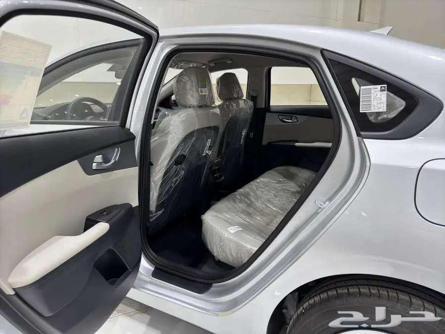 Kia Cerato Standard 1600 cc, model 2024, available for cash and installments63379793674498113
