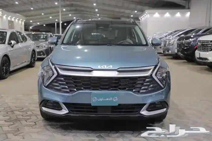 Kia Sportage full option with panoramic sunroof, leather interior, 1.6 engine, model 202463377064493698112